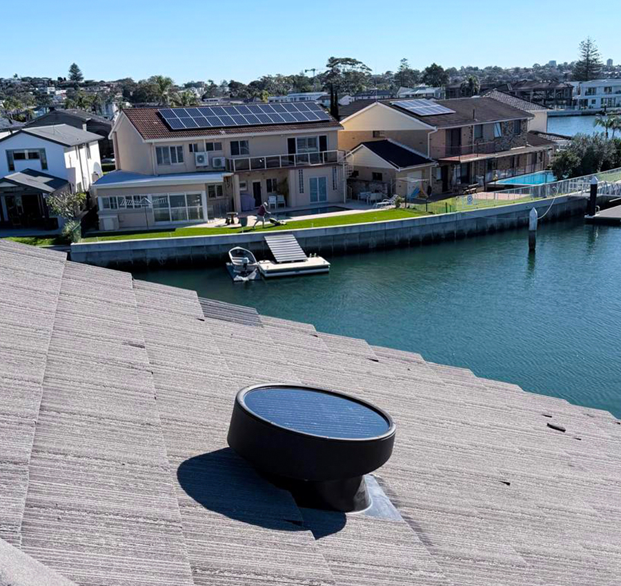 MaxBreeze Solar Roof Ventilation